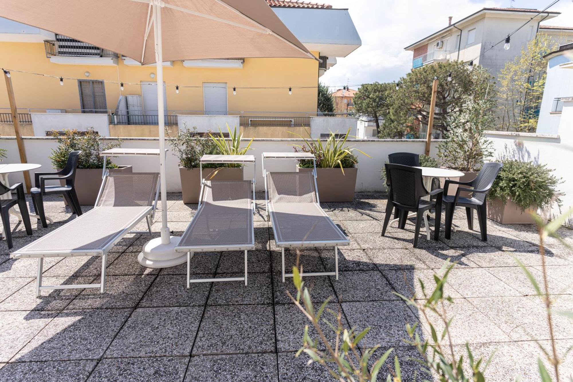 Hotel Eugenio Cesenatico Esterno foto