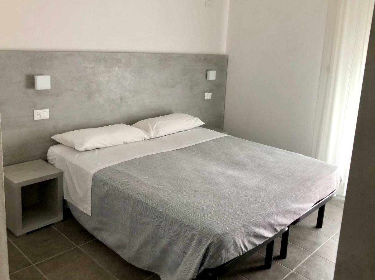 Hotel Eugenio Cesenatico Esterno foto